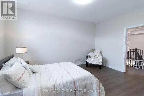 779 Snowberry Court Waterloo ON N2V 0E7