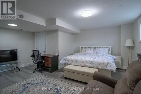 779 Snowberry Court Waterloo ON N2V 0E7