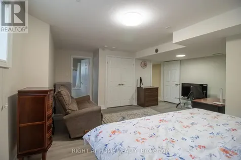 779 Snowberry Court Waterloo ON N2V 0E7