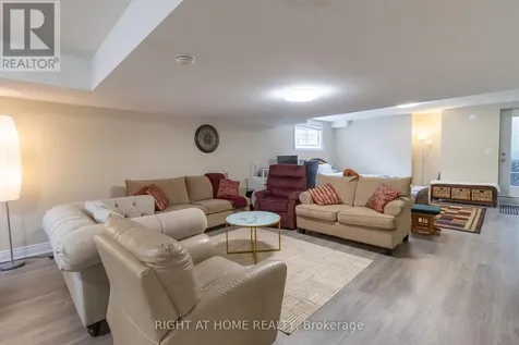 779 Snowberry Court Waterloo ON N2V 0E7