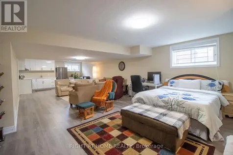 779 Snowberry Court Waterloo ON N2V 0E7