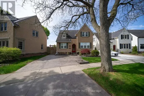 48 Lincoln Avenue Brantford ON N3T 4S7