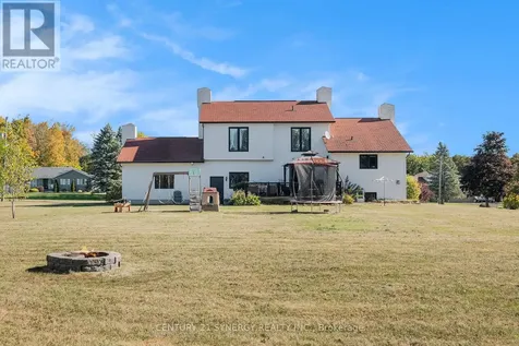 12 Davis Lane Rideau Lakes ON K7A 4S5