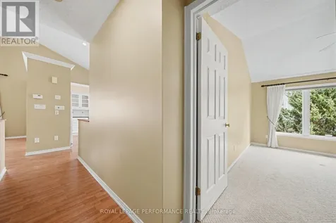 19 Settlers Ridge Way Ottawa ON K2J 4V3