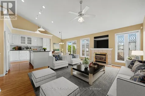 19 Settlers Ridge Way Ottawa ON K2J 4V3