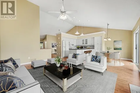 19 Settlers Ridge Way Ottawa ON K2J 4V3
