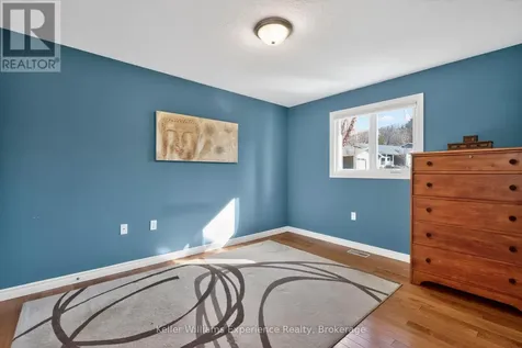 1 Gidley Court Penetanguishene ON L9M 0A7