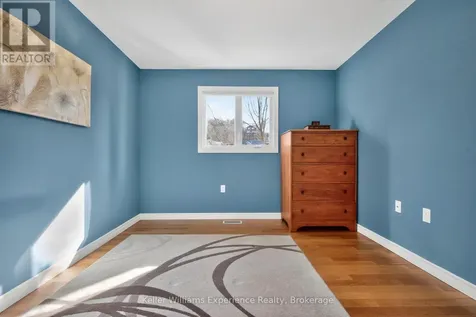 1 Gidley Court Penetanguishene ON L9M 0A7