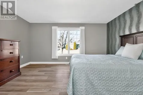1 Gidley Court Penetanguishene ON L9M 0A7