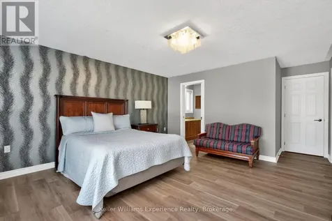 1 Gidley Court Penetanguishene ON L9M 0A7