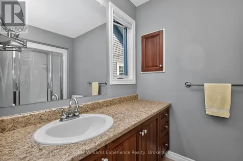 1 Gidley Court Penetanguishene ON L9M 0A7