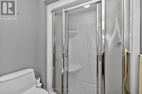 1 Gidley Court Penetanguishene ON L9M 0A7