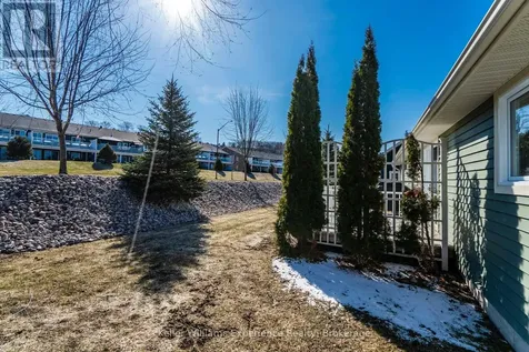 1 Gidley Court Penetanguishene ON L9M 0A7