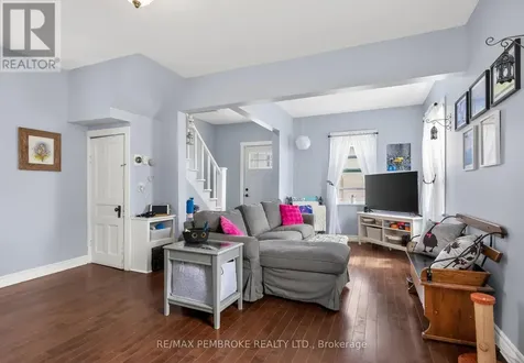 302 Willard Street Pembroke ON K8A 3T7