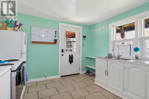 302 Willard Street Pembroke ON K8A 3T7