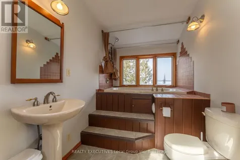 410 Pinecreek Crescent Callander ON P0H 1H0