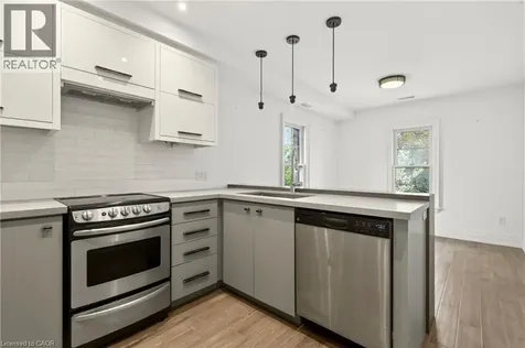 760 Lakeshore Road East Mississauga ON L5E 1C7