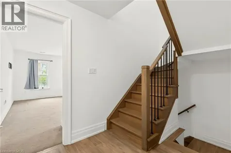 760 Lakeshore Road East Mississauga ON L5E 1C7