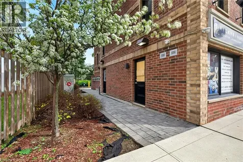 760 Lakeshore Road East Mississauga ON L5E 1C7