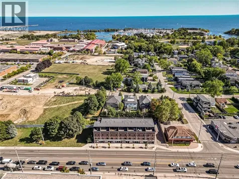 760 Lakeshore Road East Mississauga ON L5E 1C7