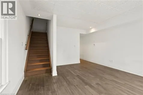 760 Lakeshore Road East Mississauga ON L5E 1C7