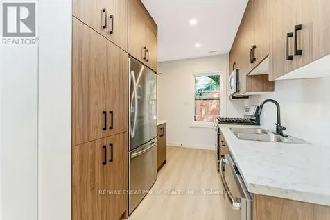 127 Victoria Avenue South Hamilton (stinson) ON L8N 2S9