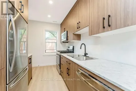 127 Victoria Avenue South Hamilton (stinson) ON L8N 2S9