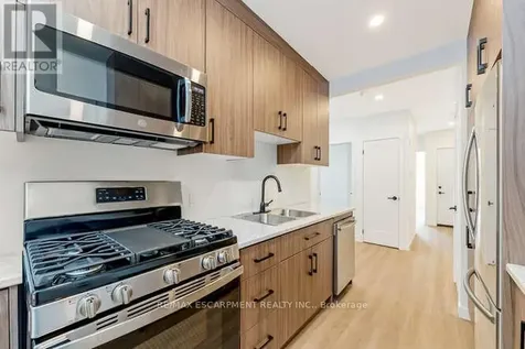 127 Victoria Avenue South Hamilton (stinson) ON L8N 2S9