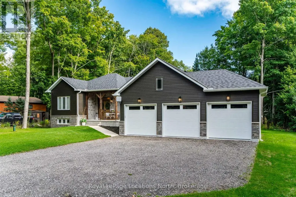 15 Pinecone Avenue Tiny ON L9M 0J2