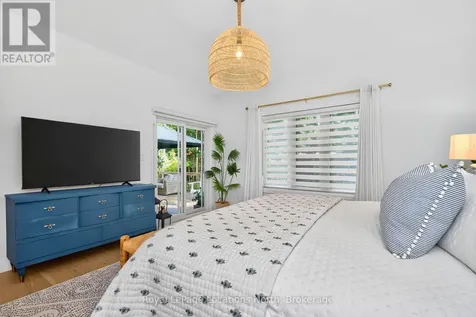 15 Pinecone Avenue Tiny ON L9M 0J2
