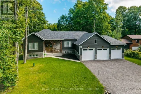 15 Pinecone Avenue Tiny ON L9M 0J2