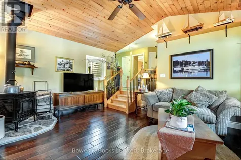 754 Renwick Road North Kawartha ON K0L 1A0
