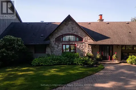 2533 Ridge Road West Oro-medonte ON L0L 2L0