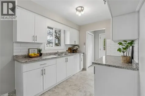 31 Mayfair Drive Welland ON L3C 7A2
