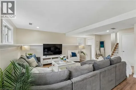 31 Mayfair Drive Welland ON L3C 7A2