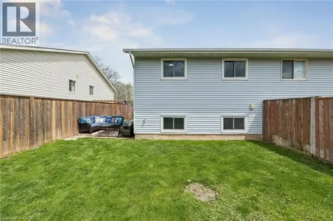 31 Mayfair Drive Welland ON L3C 7A2