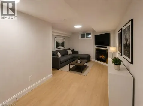 22 Hebel Place Kitchener ON N2G 3J4