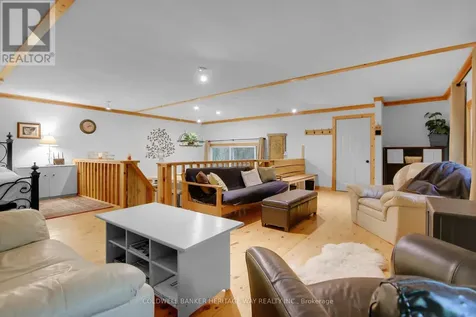 828 Ashby Road Lanark Highlands ON K0G 1K0