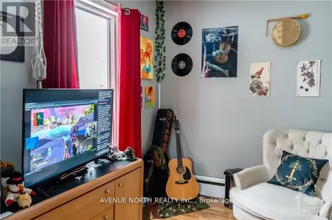 216 Hannah Street Ottawa ON K1L 7M8