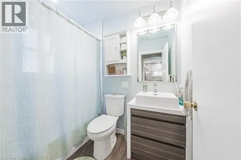 242 East 43rd Street Hamilton ON L8T 3C5