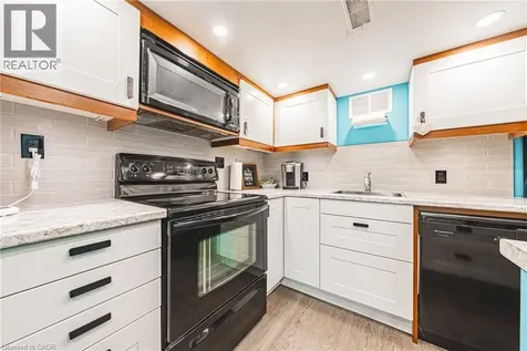 242 East 43rd Street Hamilton ON L8T 3C5