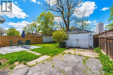 242 East 43rd Street Hamilton ON L8T 3C5