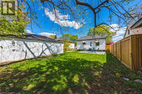 242 East 43rd Street Hamilton ON L8T 3C5