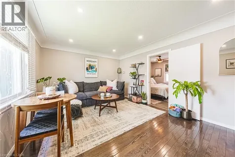 242 East 43rd Street Hamilton ON L8T 3C5