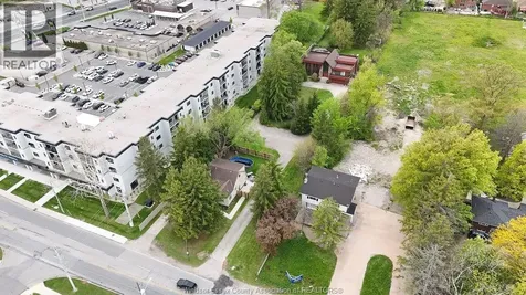 3803 Howard Avenue Windsor ON N9E 3N8