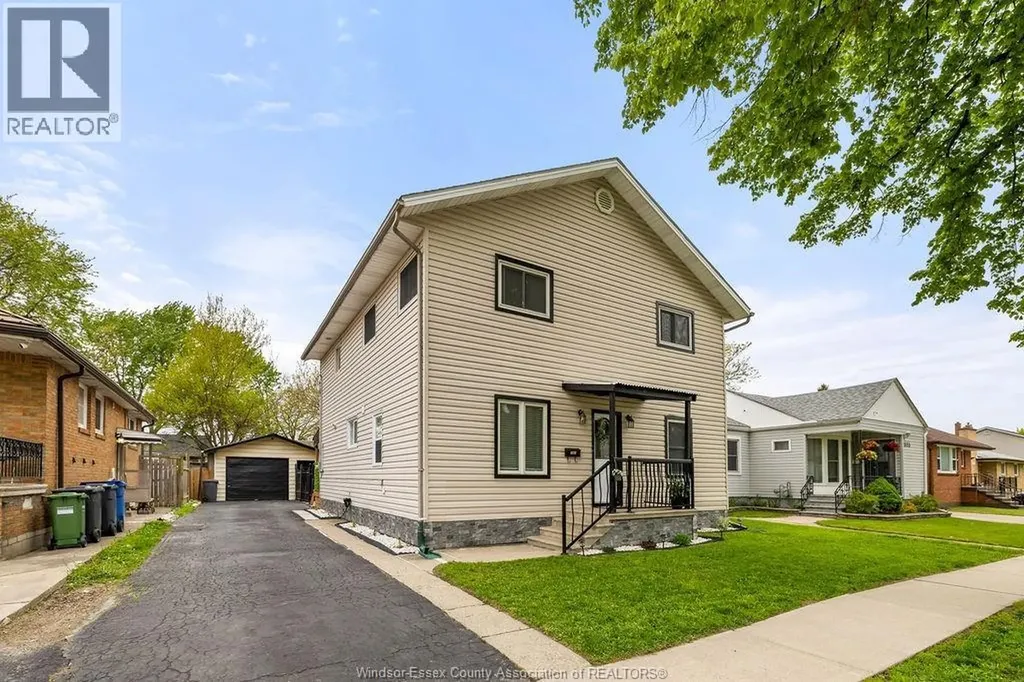 1463 Westcott Windsor ON N8Y 4C3