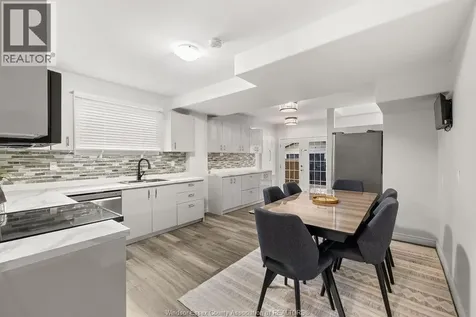 1463 Westcott Windsor ON N8Y 4C3