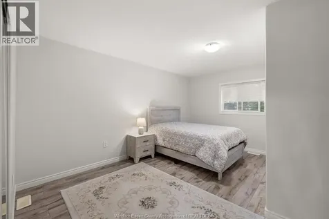 1463 Westcott Windsor ON N8Y 4C3