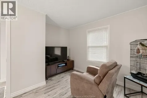 1463 Westcott Windsor ON N8Y 4C3