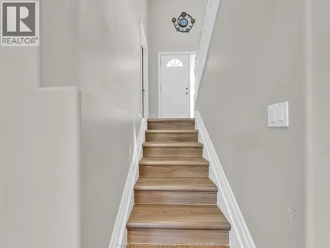 2115 Everts Windsor ON N9B 3X7
